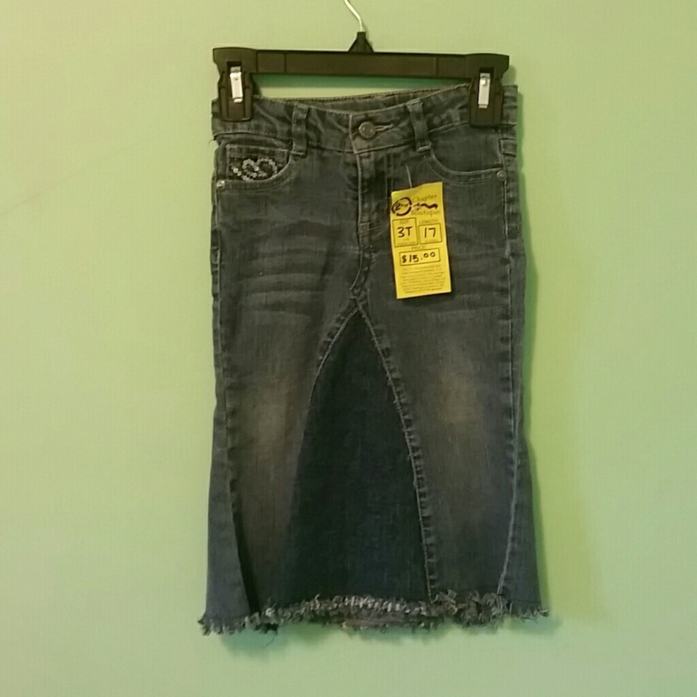 Adorable 3T kids jean skirt